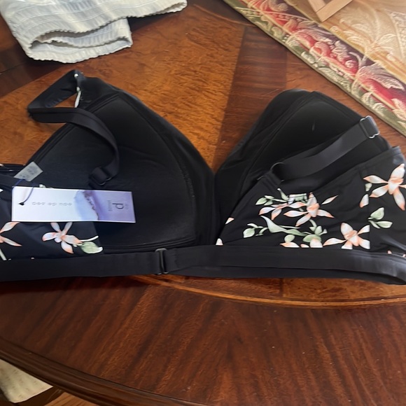 Bikini top size xl by eau de sea swimwear (originally $80) - Picture 2 of 2